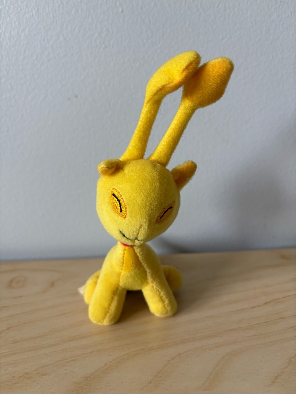 Neopets “Yellow Aisha” McDonald’s 2004 Plush Toy